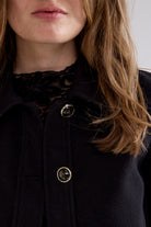 https://content.storeinfo.nl/applicatie/img/978/20260821174132_901423_Tramontanajacketribbottomblack3.jpg