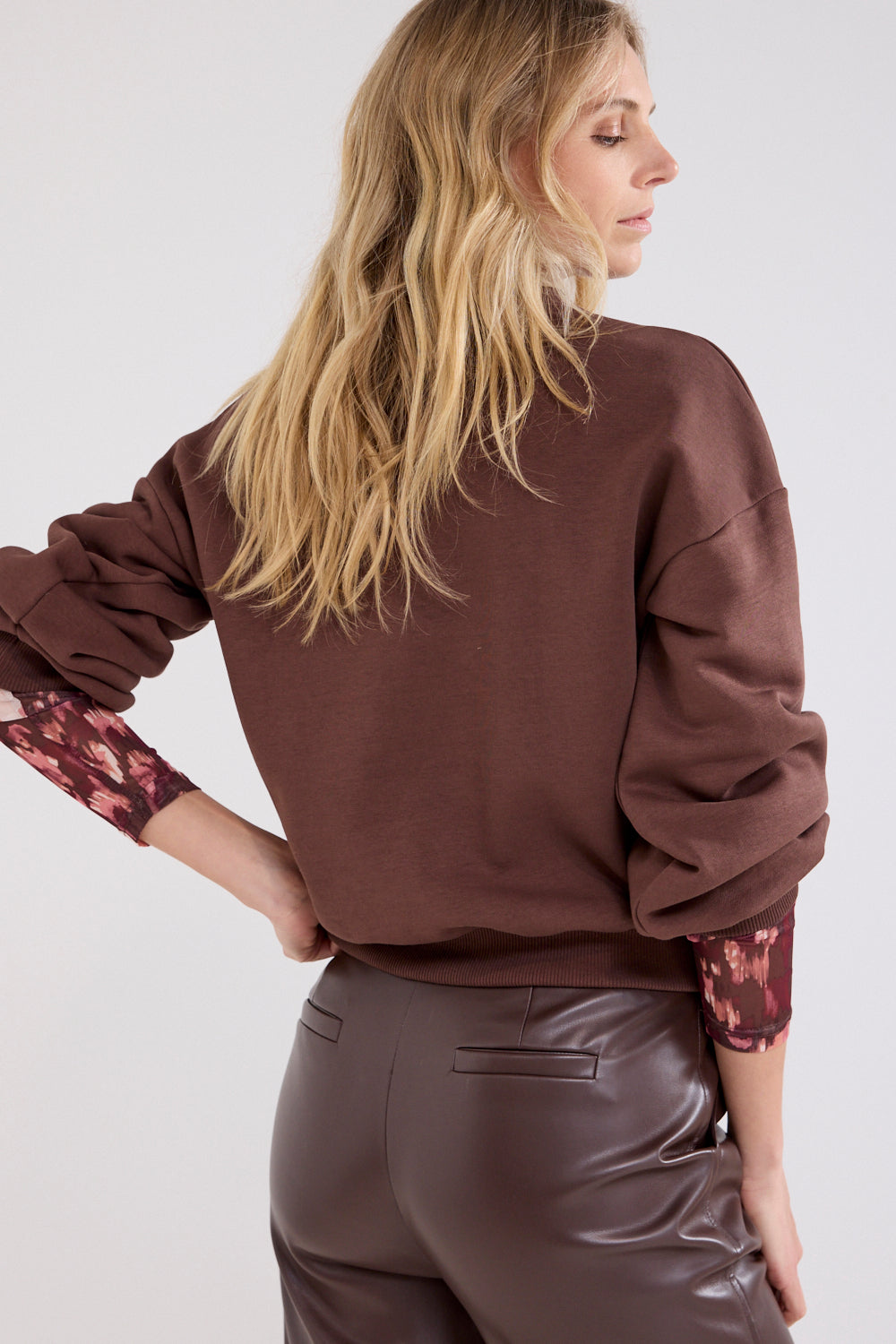https://content.storeinfo.nl/applicatie/img/978/20260821174345_898430_Tramontanajumpersparkle1.jpg