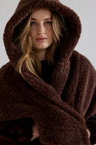 https://content.storeinfo.nl/applicatie/img/978/20260821174518_901294_Tramontanahoodedcapefaucfur2.jpg