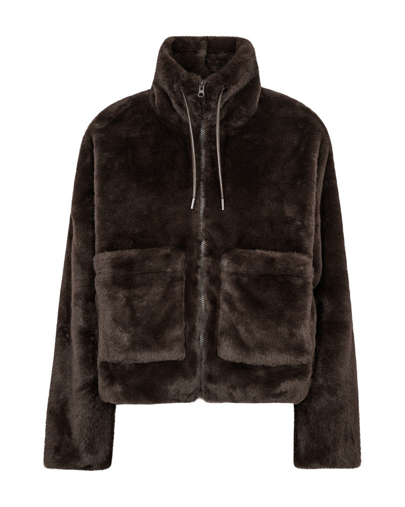 https://content.storeinfo.nl/applicatie/img/978/20260904132639_949424_packshot22067122467Front1FQFONYJACKETMole.jpg