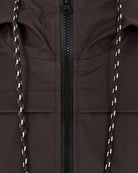 https://content.storeinfo.nl/applicatie/img/978/20260904134625_953547_packshot22002222467Details1FQRAINJACKETMole.jpg