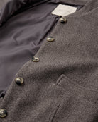 https://content.storeinfo.nl/applicatie/img/978/20260910150151_2169935_packshot22119288350Details1FQESYANNAJACKETMorelMelange.jpg