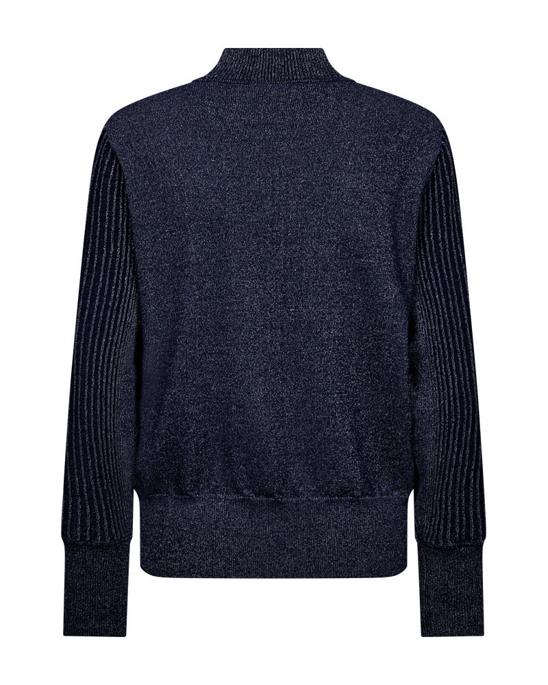 https://content.storeinfo.nl/applicatie/img/978/20261010113719_2002032_packshot22074397011Back1FQBISOLO-PULLOVER-Navy-Blazer.jpg